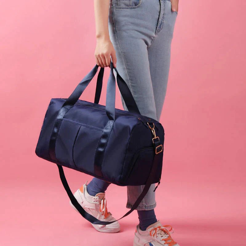 Waterproof Fitness Sports Travel Duffel Bag - Versatile Weekender for Men and Women - PlayHard Ramey Style