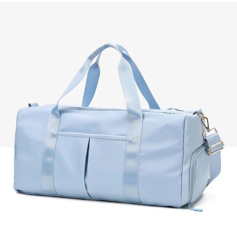 Waterproof Fitness Sports Travel Duffel Bag - Versatile Weekender for Men and Women - PlayHard Ramey Style