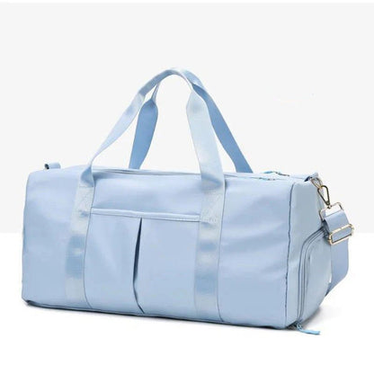Waterproof Fitness Sports Travel Duffel Bag - Versatile Weekender for Men and Women - PlayHard Ramey Style
