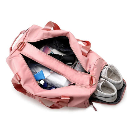 Waterproof Fitness Sports Travel Duffel Bag - Versatile Weekender for Men and Women - PlayHard Ramey Style